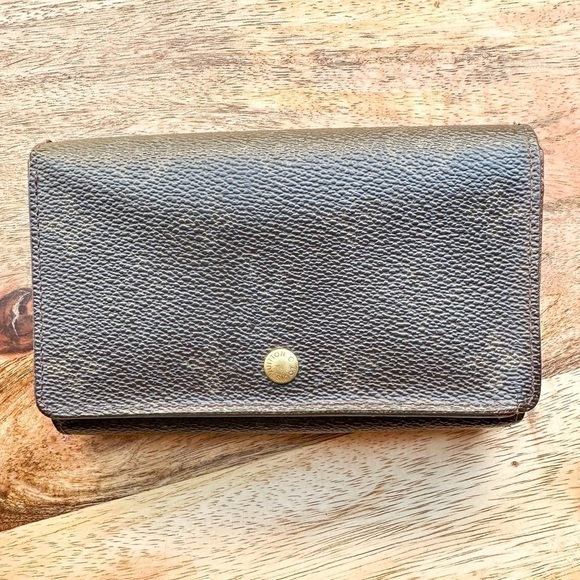 Louis Vuitton Tresor Wallet - Picture 1 of 13